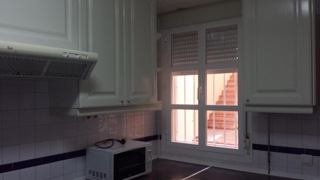 Duplex Ancha Con Wifi Y Parking Apartment Jerez de la Frontera Luaran gambar